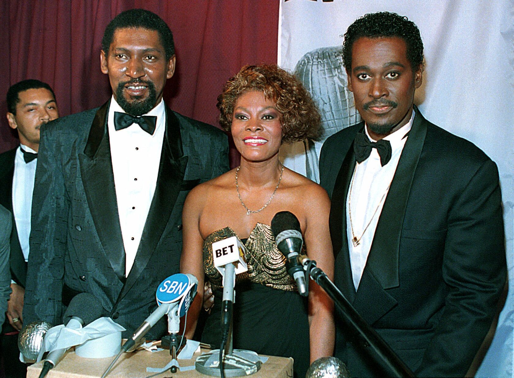 1986: Dionne Warwick & Friends, “That’s What Friends Are For”
